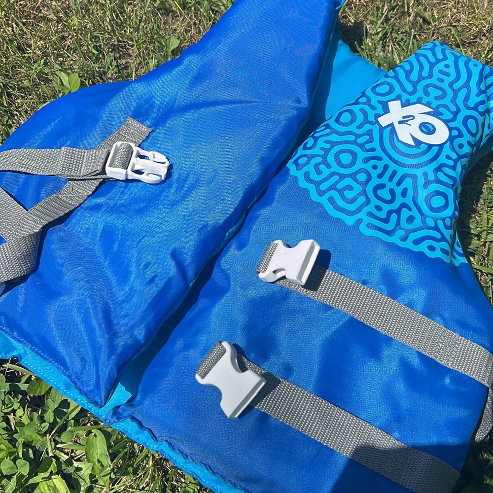 Kids Blue Life Vest